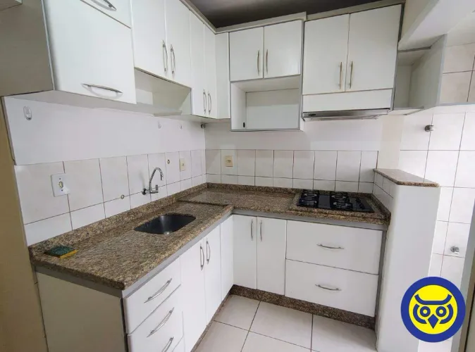 Apartamento com 3 quartos e 1 suíte para locação no Centro de Florianópolis