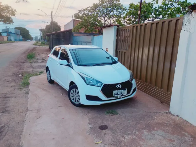 Hyundai HB20 Unique 1.0 Flex 12V Mec. 2019