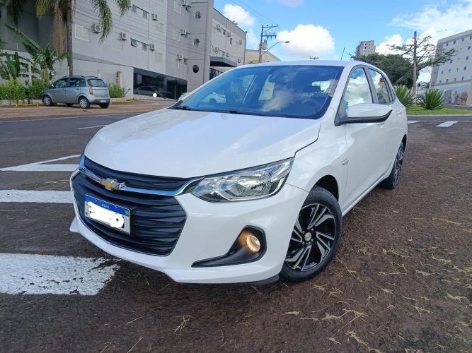 Imagem de Chevrolet Onix Hatch LT 1.0 12V Flex Mec. 4P 2025