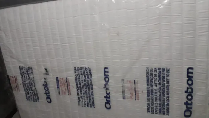 Colchão ortobom D28 NUNCA USADO