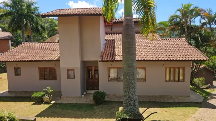Imóvel para aluguel  com 4 quartos, Piscina, churrasqueira, lareira Condomínio Fechado Ita