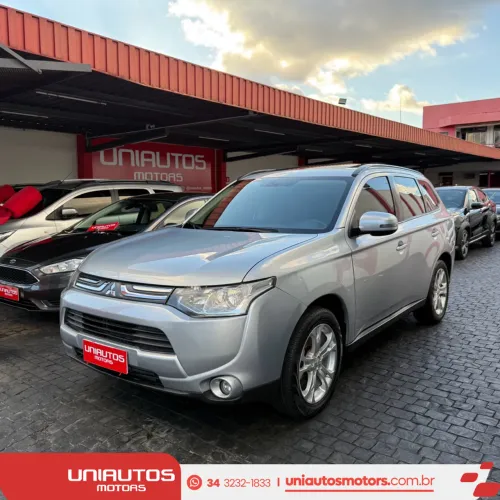 Mitsubishi Outlander 2.0 16V 160cv Aut. 2015