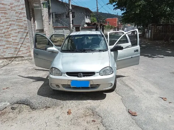Chevrolet Corsa Sedan Super/ Classic 1.6 MPFI 8V 4 2003