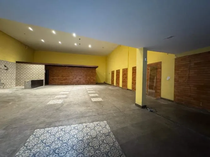 Loja para alugar no Sagrada Família