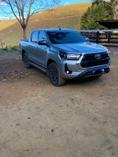 Toyota Hilux CD SRV 4X4 2.8 TDI Diesel Aut. 2021