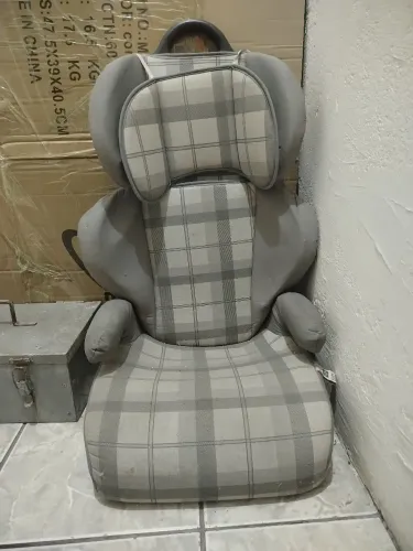 Vendo cadeirinha de bebê usada