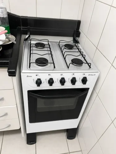 Fogão 4 bocas com forno 