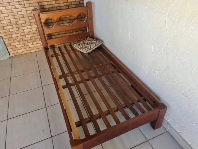 cama de solteiro