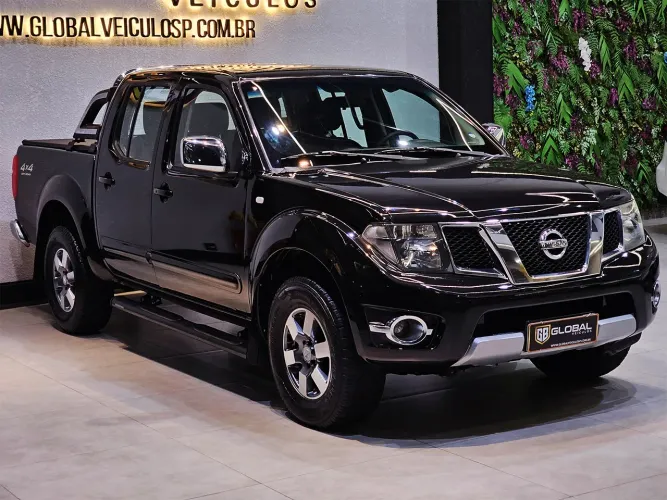 Nissan Frontier Platinum CD 4X4 2.5 TB Diesel 2014