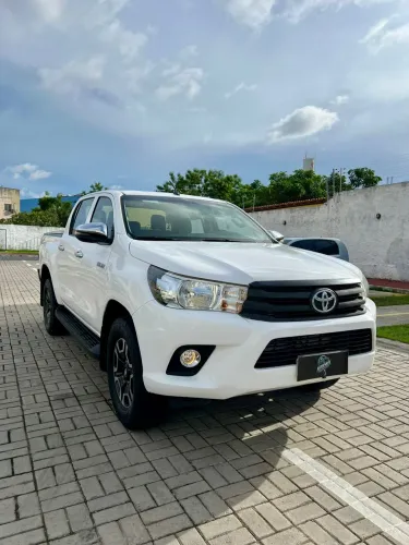 Toyota Hilux CD 4X4 2.8 Diesel Mec. 2020