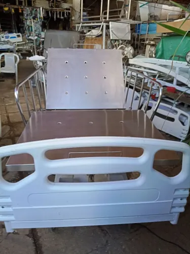 Cama hospitalar elétrica com 10 movimentos com tampo em as inoxidável