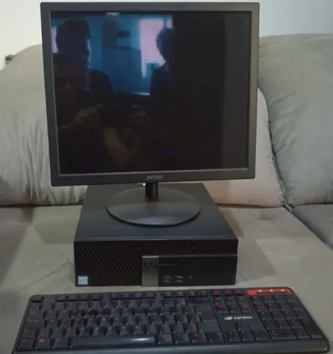 Computador Desktop DELL i5 8GB 1TB