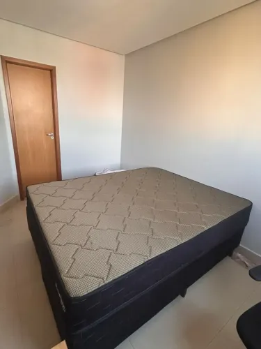 Cama queen 