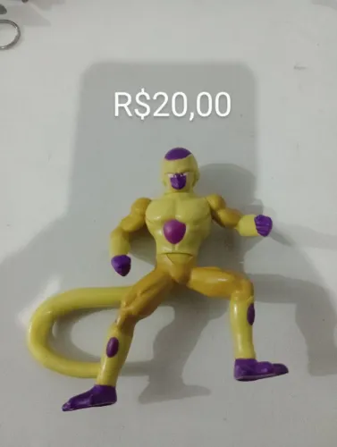 Boneco do Freeza dourado dragon ball burguer king