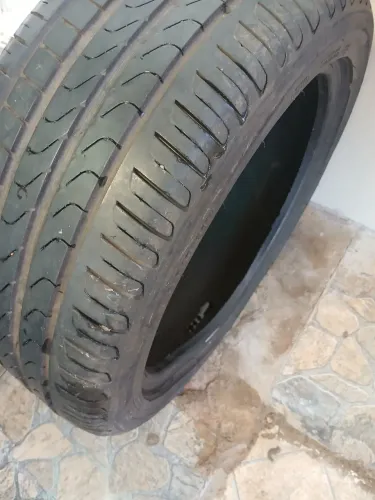 Pneu PIRELLI 225/45  R17 precisa de vulcanização 