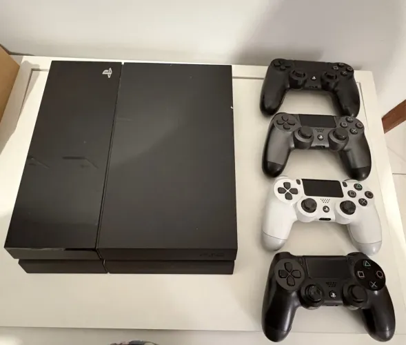 Vendo PS4 Fat 500gb
