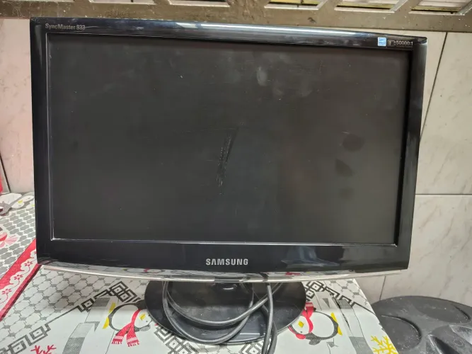 Monitor Samsung Syncmaster 933sn plus 18,5"
