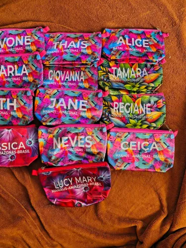 NECESSAIRE PERSONALIZADA.