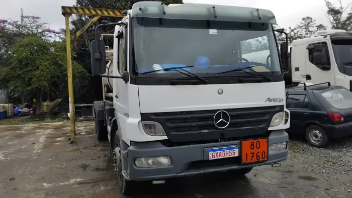 Mercedes-Benz 2425 Artego 