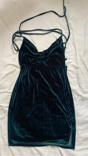 Vestido de veludo verde petróleo 