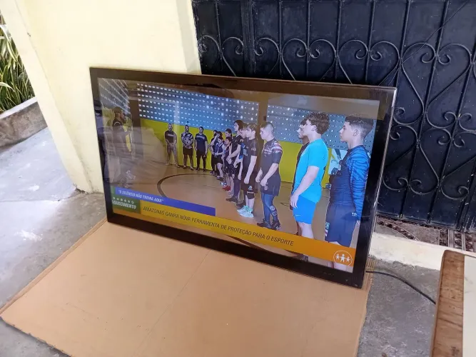 Vendo uma tv lg 55 polegadas