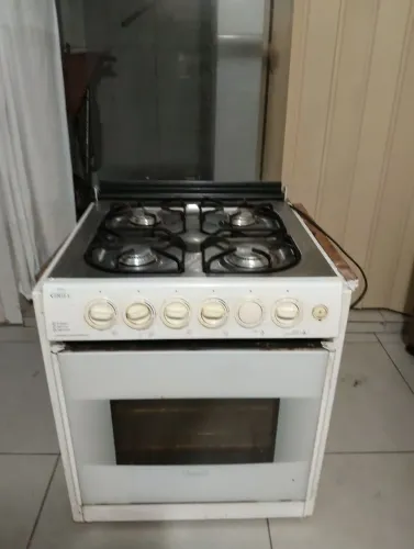 FOGÃO A GÁS EMBUTIR COM A CAIXA