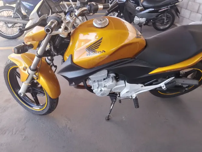 Moto Honda CB300 2011 Gasolina 