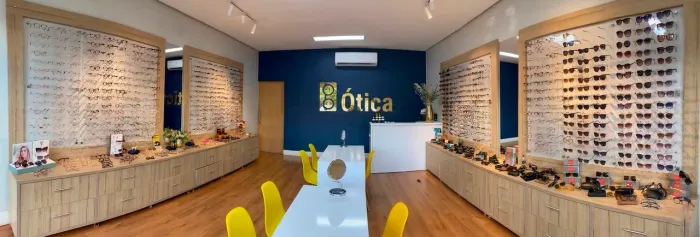 Oportunidade: Ótica Completa (Móveis + Estoque com 1000+ Peças)