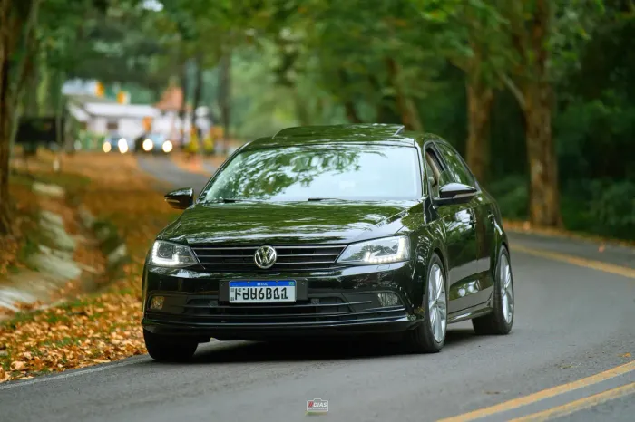 Volkswagen Jetta Highline 2.0 TSI 16V 4P Tiptronic 2016