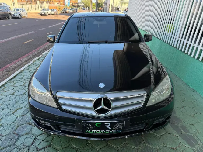 Mercedes-Benz C-180 CGI Classic 1.8 16V 156cv Aut. 2011