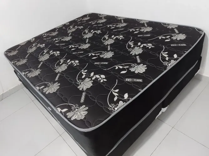 Cama Queen