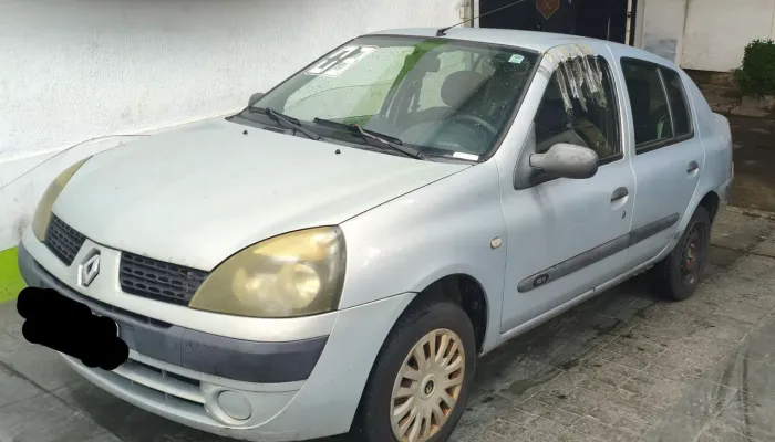 Renault Clio Sed.rl/auth.1.0/1.0 Hi-power 16V 4P 2003