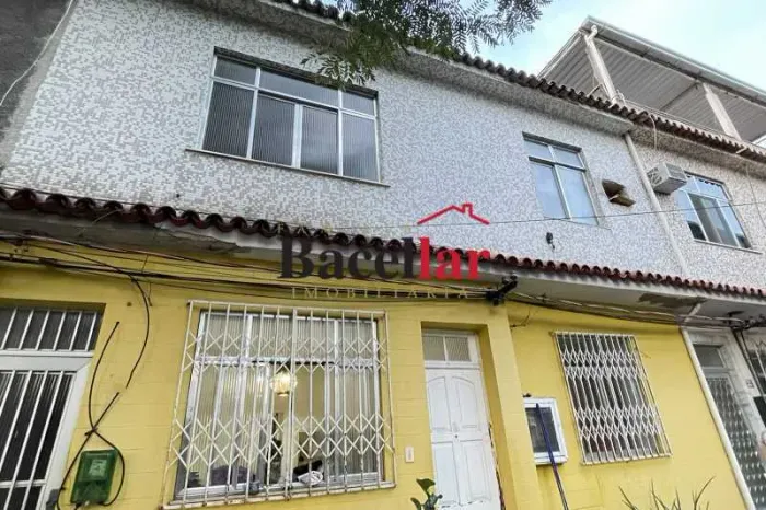 Casa em Condomínio : Duplex / Residencial / Benfica