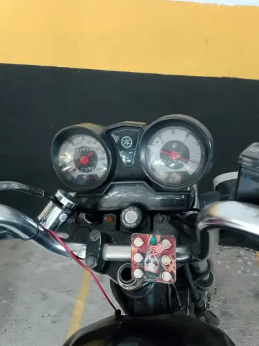 YBR 125 ano 2003