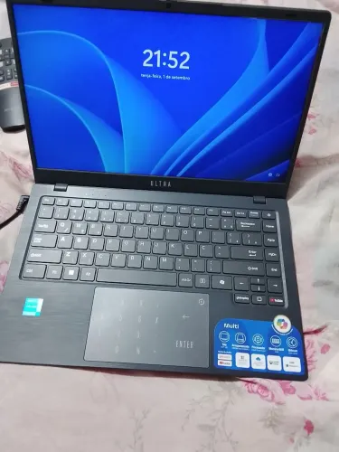 Notebook semi novo