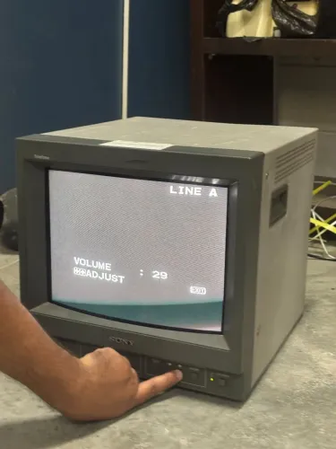 Monitor profissional de Tubo Sony PVM-14N5U