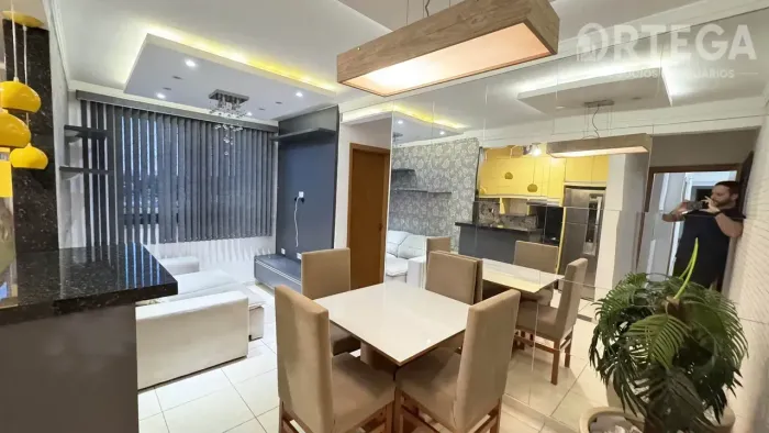 Apartamento com 2 quartos para locar em Maringá - PR