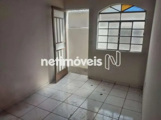 Edícula no Bairro Heliópolis