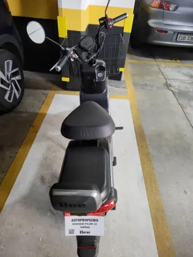 BEE U1 ELÉTRICA 2026 800W MENOS DE 1 KM RODADO | PRATICAMENTE NOVA