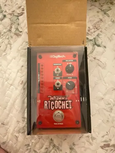 PEDAL OITAVADOR WHAMMY DIGITEH