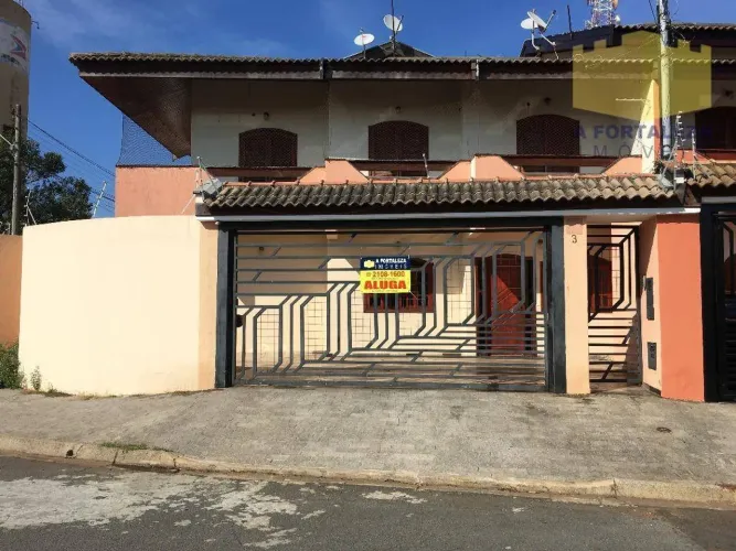 Casa com 3 dormitórios para alugar por R$ 3.588,00/mês - Jardim São Roque - Americana/SP