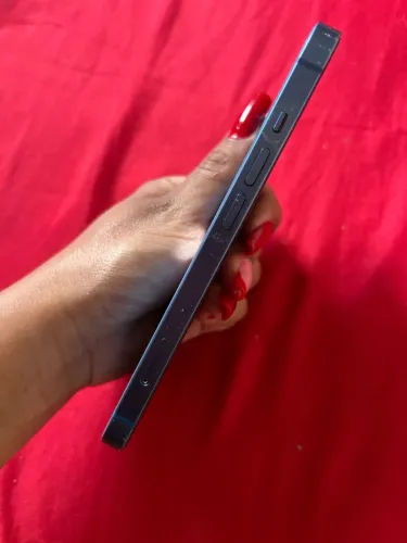 iPhone 13 azul
