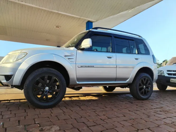 Mitsubishi Pajero TR4 2.0/ 2.0 Flex 16V 4X4 Aut. 2010