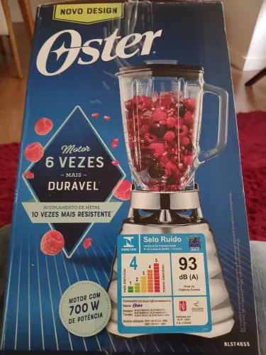 Liquidificador Oster Semi Novo na Caixa