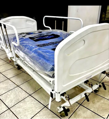 Aluguel cama hospitalar 2 manivelas com colchão impermeável