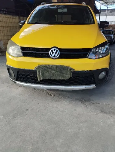Volkswagen Crossfox 1.6 MI Total Flex 8V 5P 2011