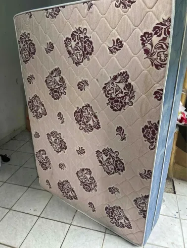 Vendo uma cama de casal ortopédica 