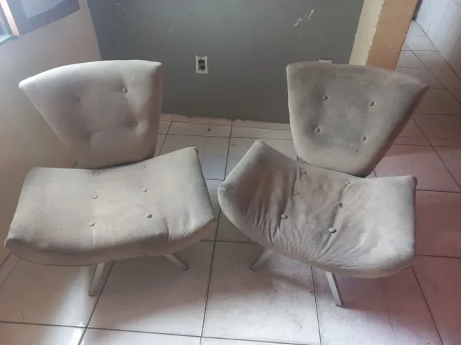 Vendo duas poltronas usadas