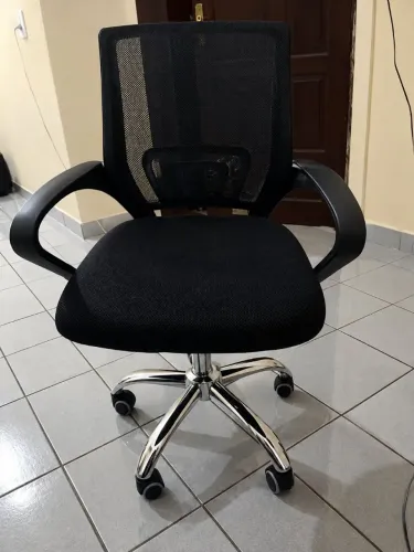 Cadeira de Escritório Preta - Seminova