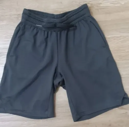 Shorts Infantil Dry fit USADO (tamanho 4)